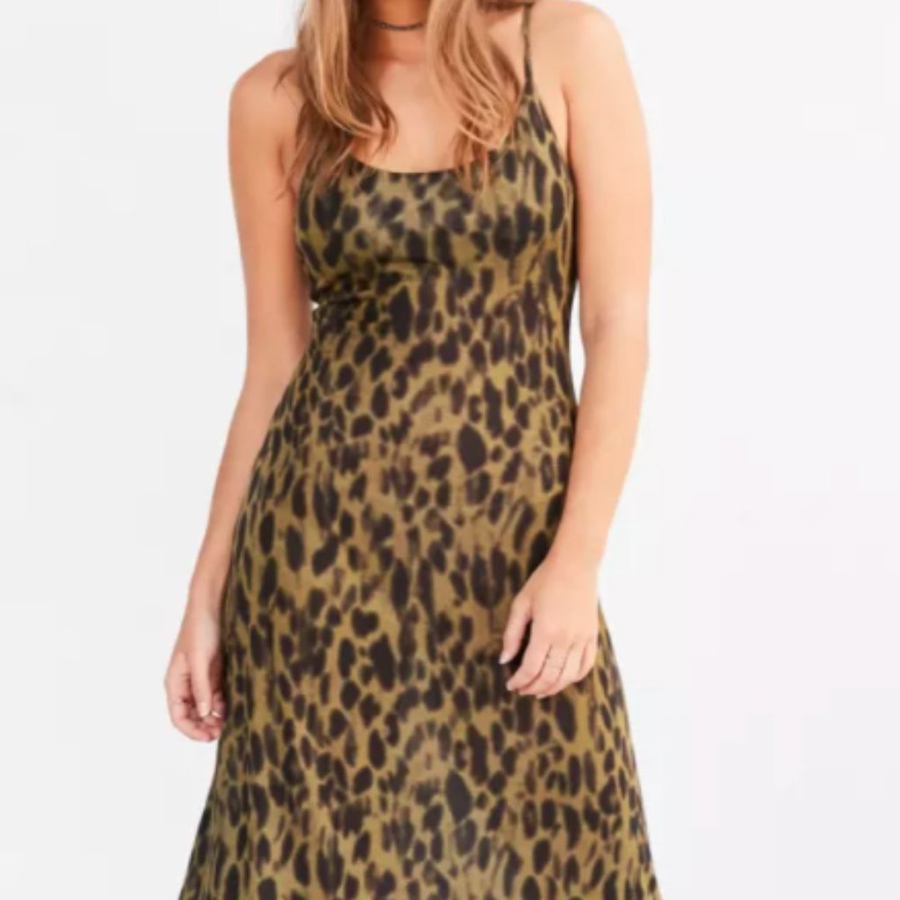 Silence + Noise Axel Leopard Bias-Cut Midi Slip Dr